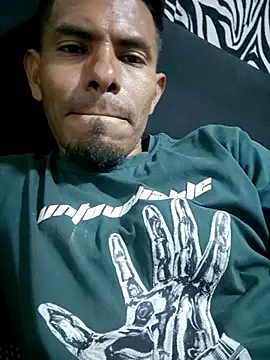 Snapshot of adambrosk_08 chatting on March 3, 2026, 3:23 am adambrosk 08 online show from March 3, 2026, 3:23 am