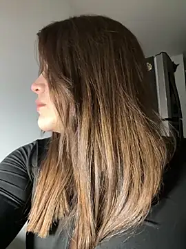 ivy velvet online show from February 14, 2026, 2:08 am