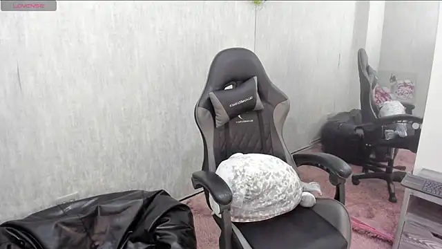 Gia Campbell online show from January 11, 2026, 3:50 pm