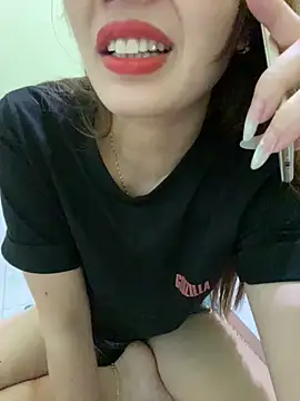 Angela loveee online show from April 4, 2026, 1:48 am