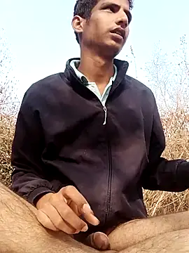 Snapshot of sahilcute1 chatting on January 18, 2026, 4:05 am sahilcute1 online show from January 18, 2026, 4:05 am