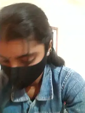 Erotic-Girl online show from January 13, 2026, 6:35 pm