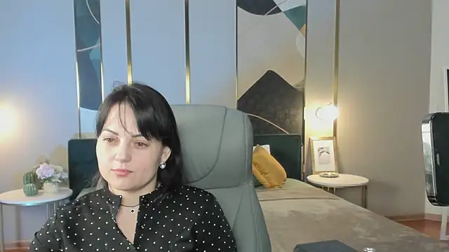  SilkyShadow  online show from March 1, 2026, 1:07 am