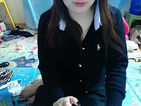 -Mimiu- online show from February 5, 2026, 3:33 am