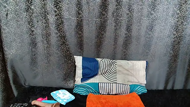 Amanda April online show from March 18, 2026, 7:28 pm