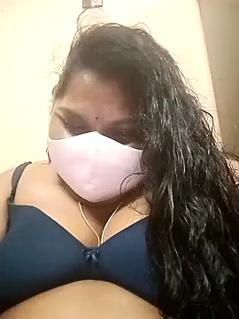 misammahyd online show from February 2, 2026, 8:29 pm