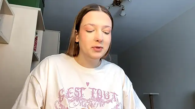 JammieMickiewicz online show from February 5, 2026, 7:24 am