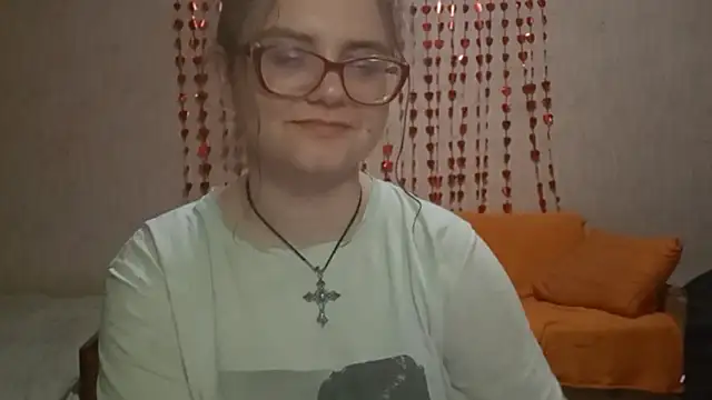 Miyabeee online show from June 10, 2026, 7:13 pm