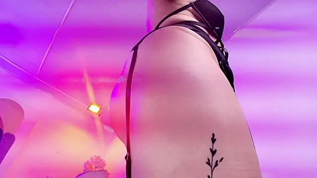 Lilith tayylor online show from April 11, 2026, 7:45 am