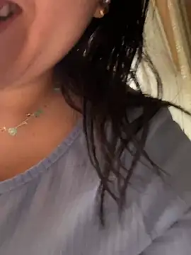 Veronica Wins  online show from March 1, 2026, 9:06 pm