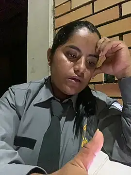 Isabel 3 online show from February 2, 2026, 1:04 am