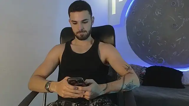 Apolo lux1 online show from February 6, 2026, 8:45 pm