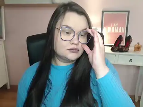 Snapshot of HollyDanceSoul chatting on February 16, 2026, 5:14 am HollyDanceSoul online show from February 16, 2026, 5:14 am