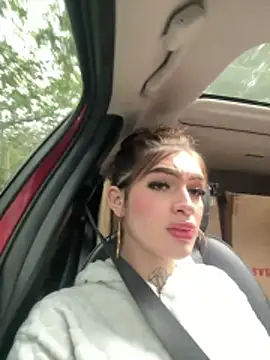lizz lunna online show from May 11, 2026, 12:55 pm