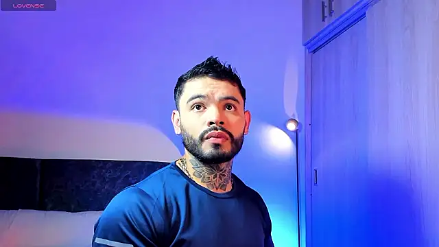 thiago ferrari  online show from March 15, 2026, 9:10 pm