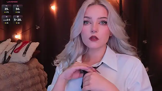 ShyniAlice online show from March 20, 2026, 5:01 am