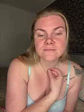 SexyBlondJoanna online show from February 19, 2026, 11:17 am