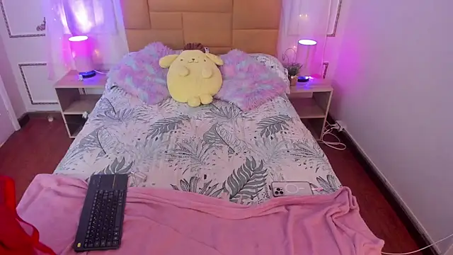 Snapshot of Jenifer_James chatting on February 24, 2026, 7:34 pm Jenifer James online show from February 24, 2026, 7:34 pm