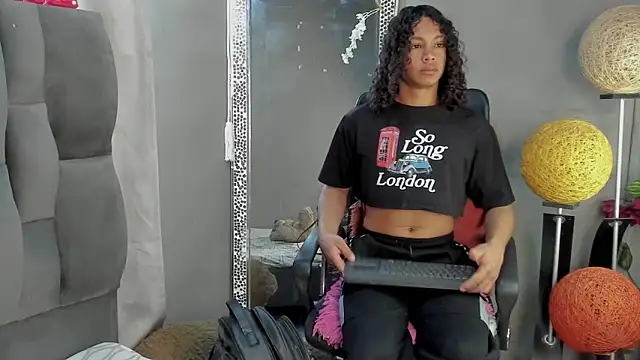 Snapshot of dylaans19 chatting on February 20, 2026, 2:28 pm dylaans19 online show from February 20, 2026, 2:28 pm