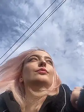 aka Blonde online show from March 26, 2026, 9:26 am