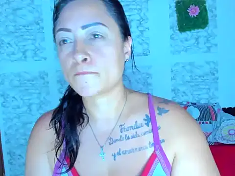 XXXStephanie XXX online show from April 7, 2026, 2:23 am