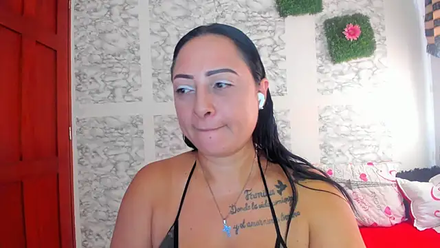 Snapshot of XXXStephanie_XXX chatting on June 22, 2026, 3:53 pm XXXStephanie XXX online show from June 22, 2026, 3:53 pm