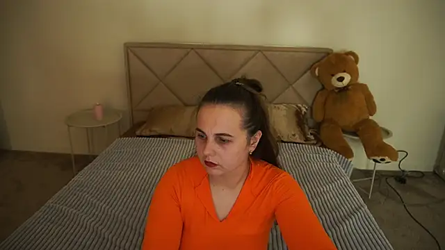 MikaFoxy online show from May 17, 2026, 7:32 pm