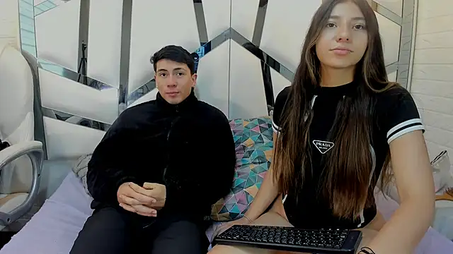 Snapshot of ScarlettAndLucas chatting on March 10, 2026, 12:43 pm ScarlettAndLucas online show from March 10, 2026, 12:43 pm