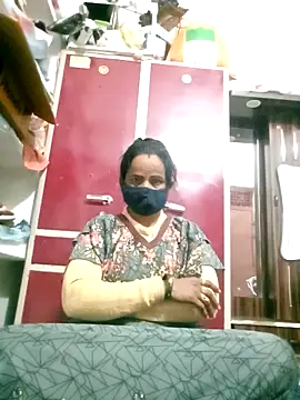 Snapshot of kiiuu_sexe chatting on February 3, 2026, 3:28 pm kiiuu sexe online show from February 3, 2026, 3:28 pm