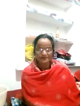 Snapshot of kiiuu_sexe chatting on February 15, 2026, 12:18 am kiiuu sexe online show from February 15, 2026, 12:18 am