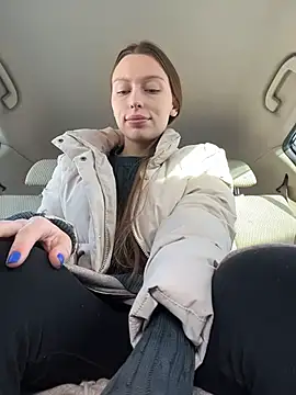 Snapshot of LeiaMood chatting on February 10, 2026, 3:43 am LeiaMood online show from February 10, 2026, 3:43 am