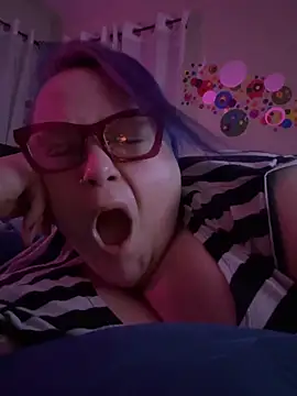 Snapshot of theUnihorniest chatting on March 3, 2026, 3:56 am theUnihorniest online show from March 3, 2026, 3:56 am