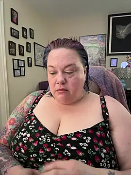 Snapshot of theUnihorniest chatting on March 26, 2026, 4:34 pm theUnihorniest online show from March 26, 2026, 4:34 pm