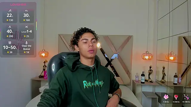 Anyelo Twink online show from May 29, 2026, 4:32 am