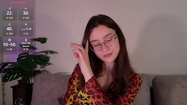 Snapshot of classy____ chatting on July 4, 2026, 4:24 pm classy online show from July 4, 2026, 4:24 pm