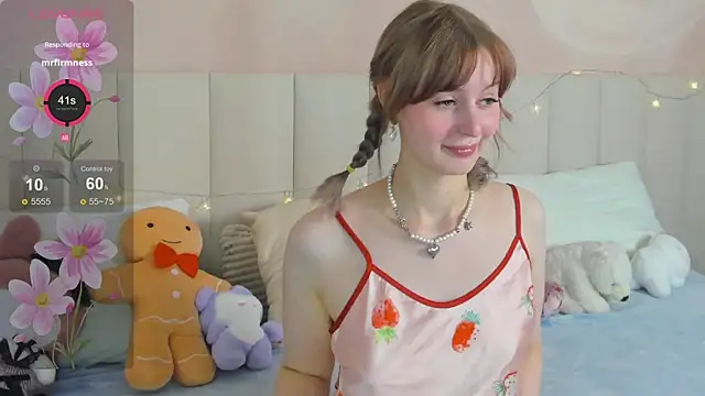 AdeleSilvy online show from June 26, 2026, 1:43 am