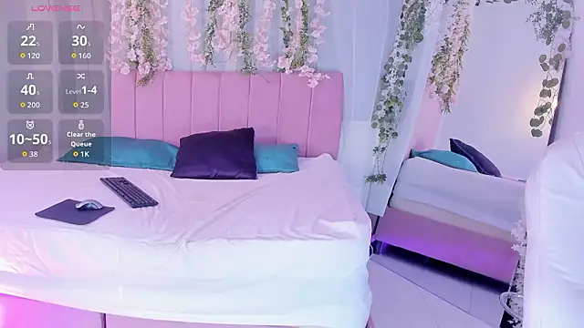 nicky bonny18 online show from February 13, 2026, 12:12 pm