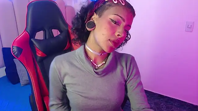 jia1111  online show from February 24, 2026, 2:26 pm