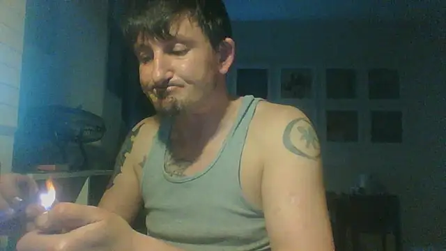Snapshot of 2flimsy chatting on May 17, 2026, 10:44 am 2flimsy online show from May 17, 2026, 10:44 am