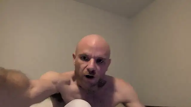 Snapshot of FrankieFuckMe chatting on February 5, 2026, 11:26 am FrankieFuckMe online show from February 5, 2026, 11:26 am