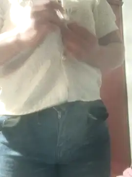 Savi-cute online show from February 10, 2026, 2:04 am