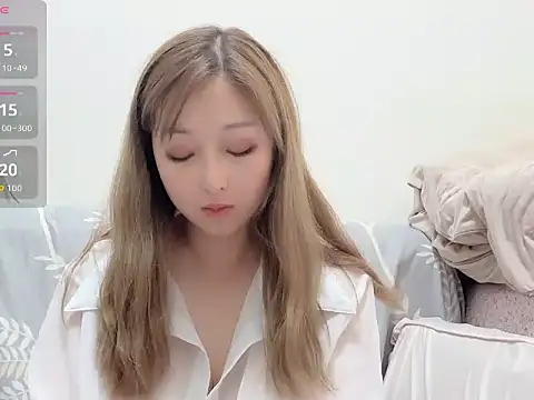 Snapshot of tw_kimi chatting on February 4, 2026, 5:57 am tw kimi online show from February 4, 2026, 5:57 am