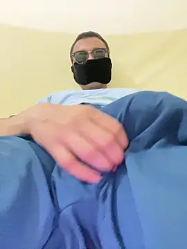 Uzieham22 online show from February 21, 2026, 4:30 pm