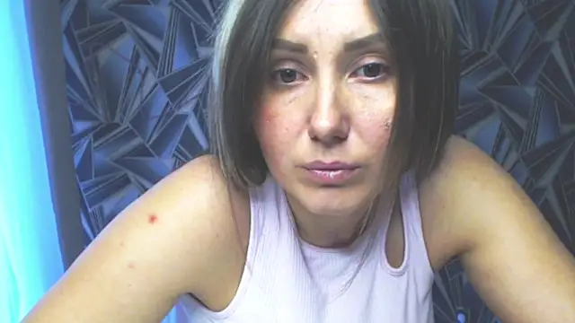 NikkiKiss    online show from April 13, 2026, 11:37 am