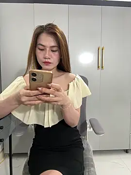 Llabi2k online show from May 24, 2026, 7:52 pm