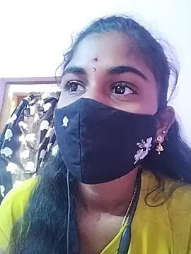 Snapshot of Tamil_Hot_RoyalQueen chatting on January 15, 2026, 3:44 am Tamil Hot RoyalQueen online show from January 15, 2026, 3:44 am