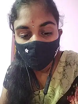 Snapshot of Tamil_Hot_RoyalQueen chatting on January 15, 2026, 5:27 pm Tamil Hot RoyalQueen online show from January 15, 2026, 5:27 pm