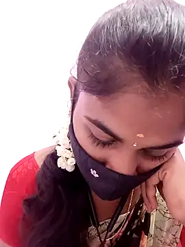 Tamil Hot RoyalQueen online show from May 2, 2026, 3:28 pm