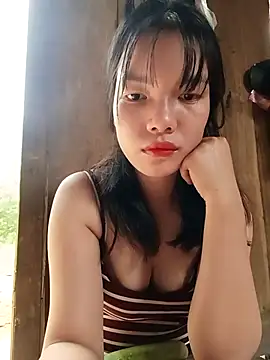 Snapshot of -Likin- chatting on April 13, 2026, 11:54 pm -Likin- online show from April 13, 2026, 11:54 pm