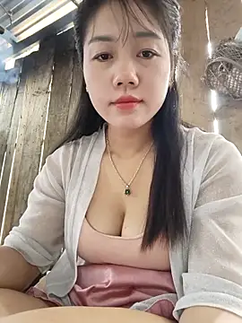 Snapshot of Ngocmai_lazdy chatting on February 6, 2026, 3:44 am Ngocmai lazdy online show from February 6, 2026, 3:44 am